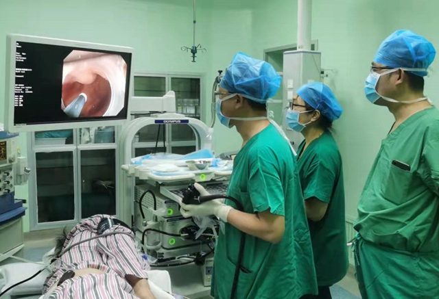 【精致医疗】石岛人民医院成功实施内镜下胃粘膜下肿物切除术